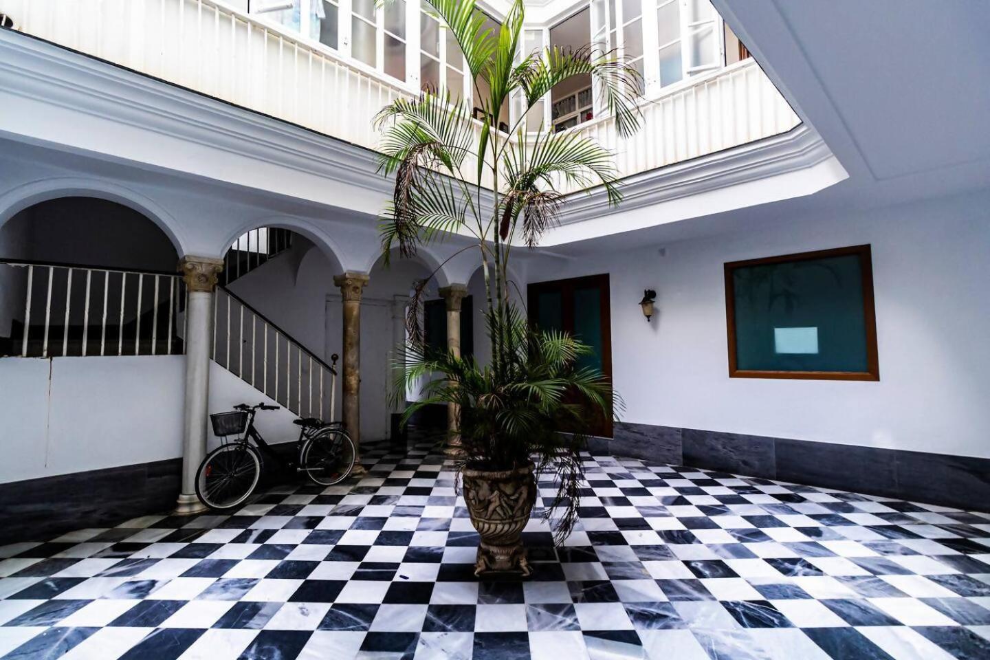 Sh La Casa Del Capitan Cerca De La Catedral Apartment Кадис Екстериор снимка